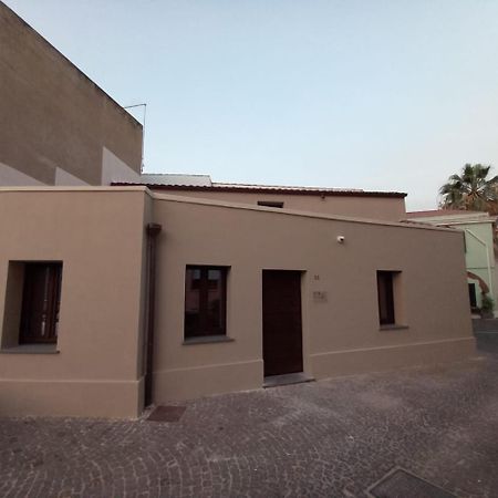 La Casetta Guest House Oristano Esterno foto