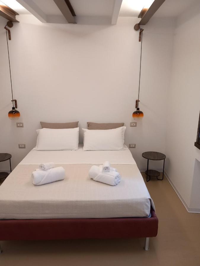 La Casetta Guest House Oristano Esterno foto
