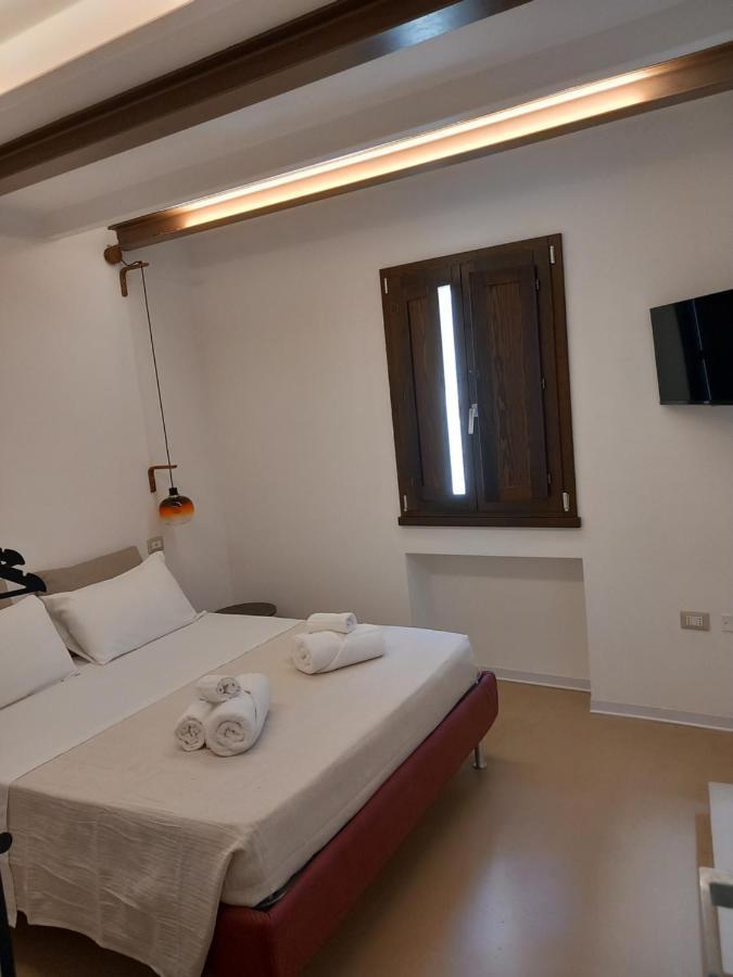 La Casetta Guest House Oristano Esterno foto