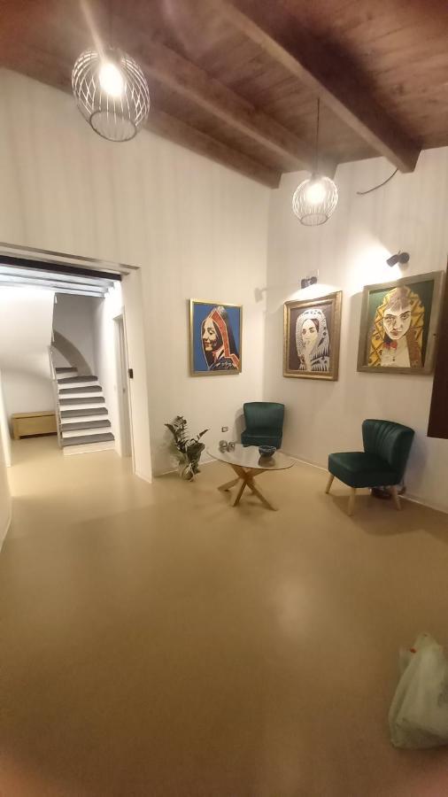 La Casetta Guest House Oristano Esterno foto