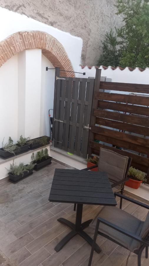 La Casetta Guest House Oristano Esterno foto