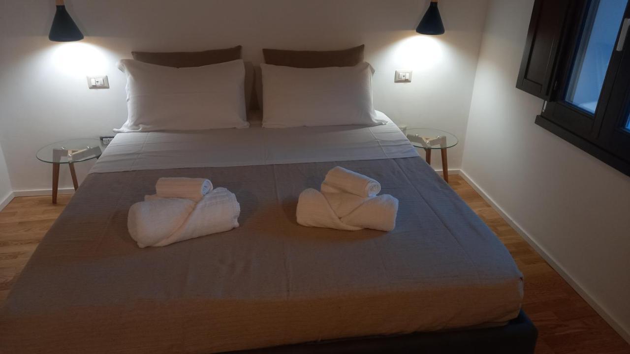 La Casetta Guest House Oristano Esterno foto